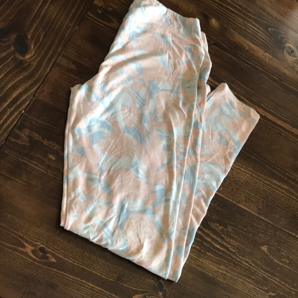 Lularoe OS Floral Leggings